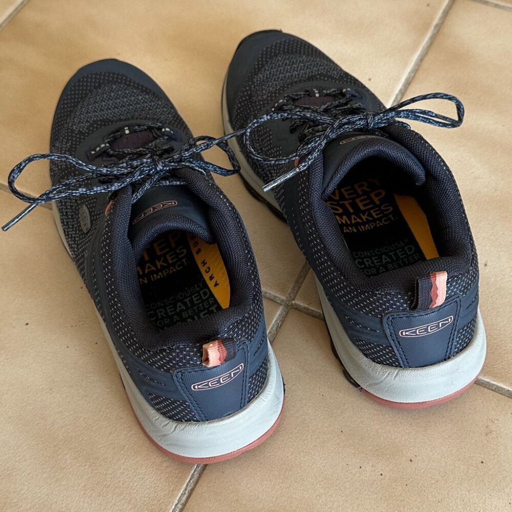 Keen Terradora II 2 Vent Shoes, Size 7, Like New - Picture 2 of 5